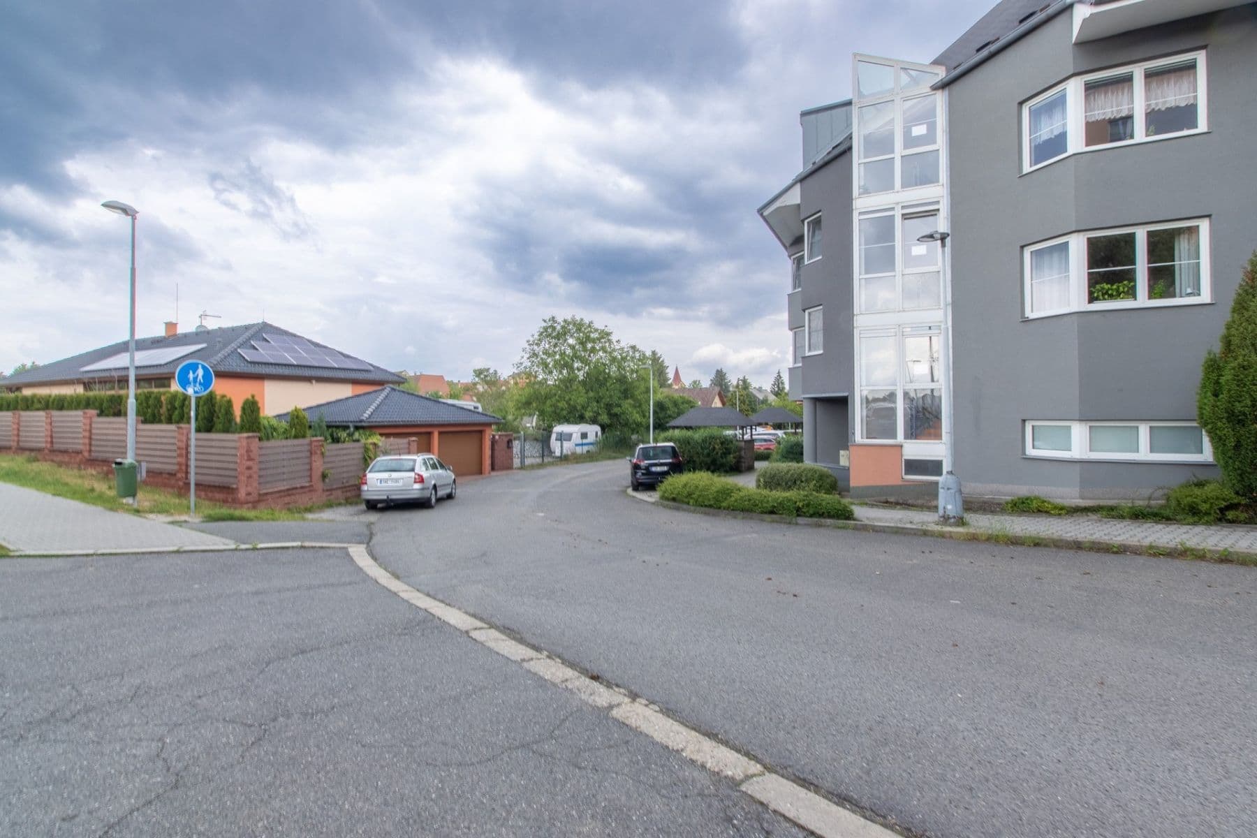 Prenájom bytu 1-izbový 50 m², Kmochova, Hostivice, Středočeský kraj Prenájom bytu 1-izbový 50 m², Kmochova, Hostivice, Středočeský kraj