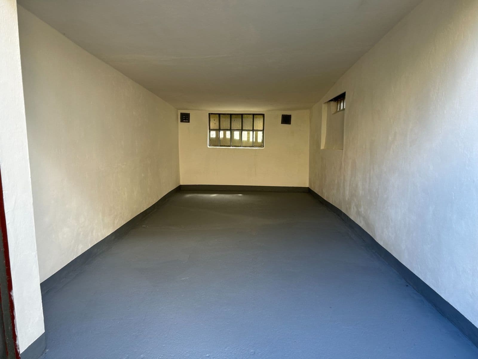Predaj garáže 16 m², Praha, Praha Predaj garáže 16 m², Praha, Praha