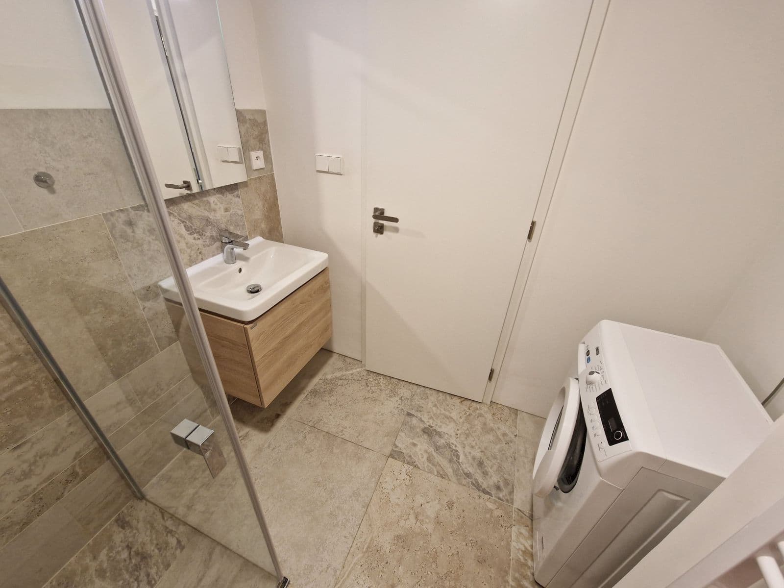 Prenájom bytu 45 m², Smrčkova, Praha, Praha Prenájom bytu 45 m², Smrčkova, Praha, Praha