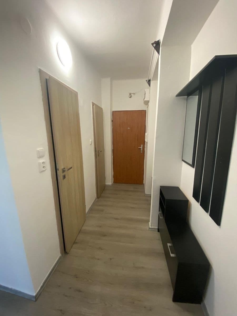 Prenájom bytu 2-izbový 50 m², Wolkerova, Lovosice, Ústecký kraj Prenájom bytu 2-izbový 50 m², Wolkerova, Lovosice, Ústecký kraj