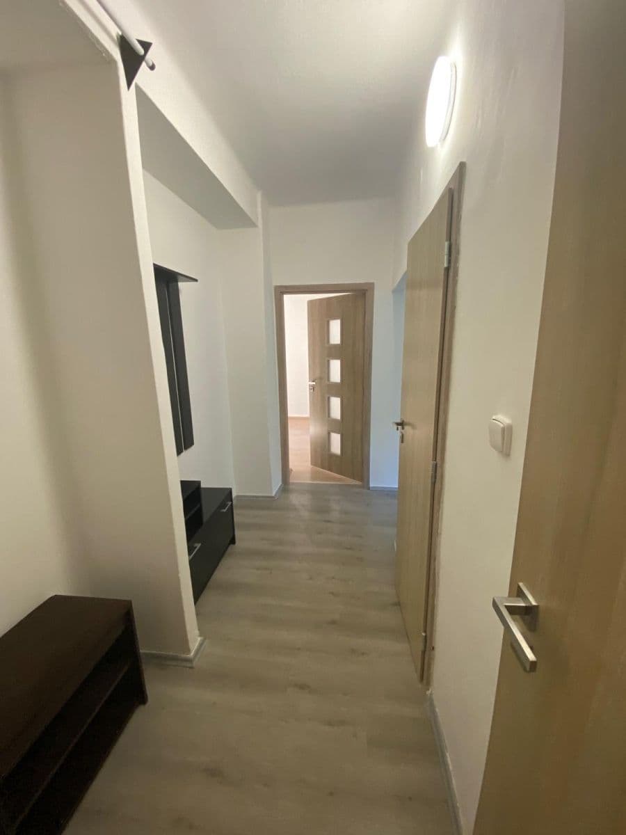 Prenájom bytu 2-izbový 50 m², Wolkerova, Lovosice, Ústecký kraj Prenájom bytu 2-izbový 50 m², Wolkerova, Lovosice, Ústecký kraj