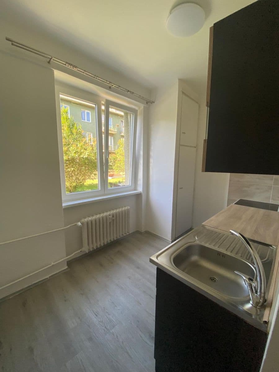 Prenájom bytu 2-izbový 50 m², Wolkerova, Lovosice, Ústecký kraj Prenájom bytu 2-izbový 50 m², Wolkerova, Lovosice, Ústecký kraj