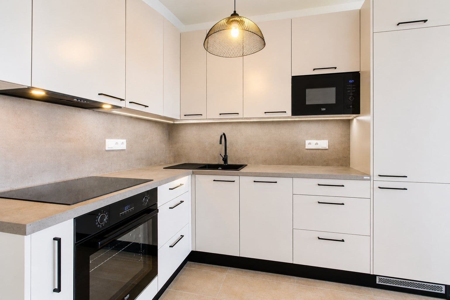 Prenájom bytu 3-izbový 66 m², Arnošta Staňka, Praha, Praha Prenájom bytu 3-izbový 66 m², Arnošta Staňka, Praha, Praha
