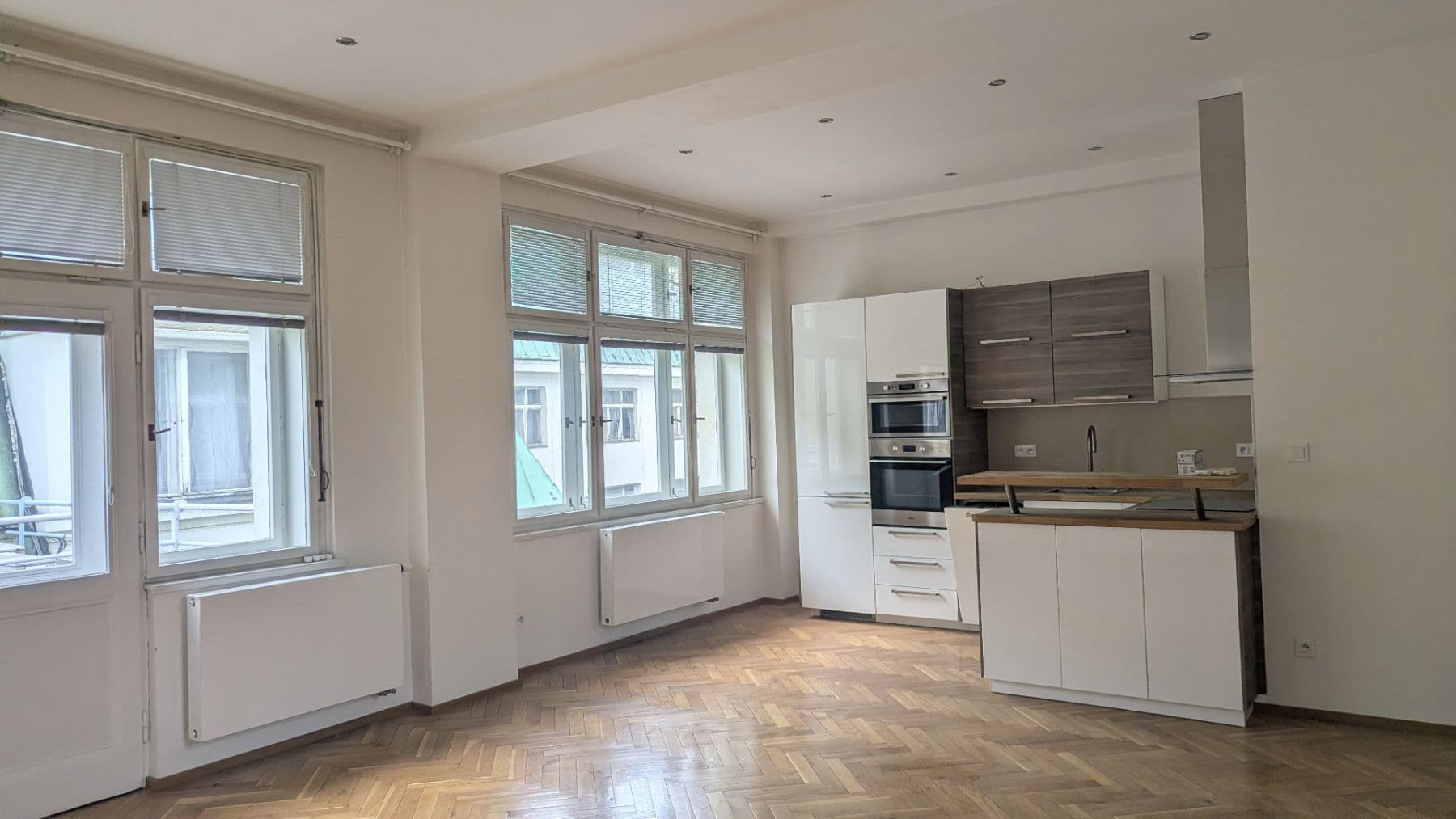 Prenájom bytu 2-izbový 73 m², Vodičkova, Praha, Praha Prenájom bytu 2-izbový 73 m², Vodičkova, Praha, Praha