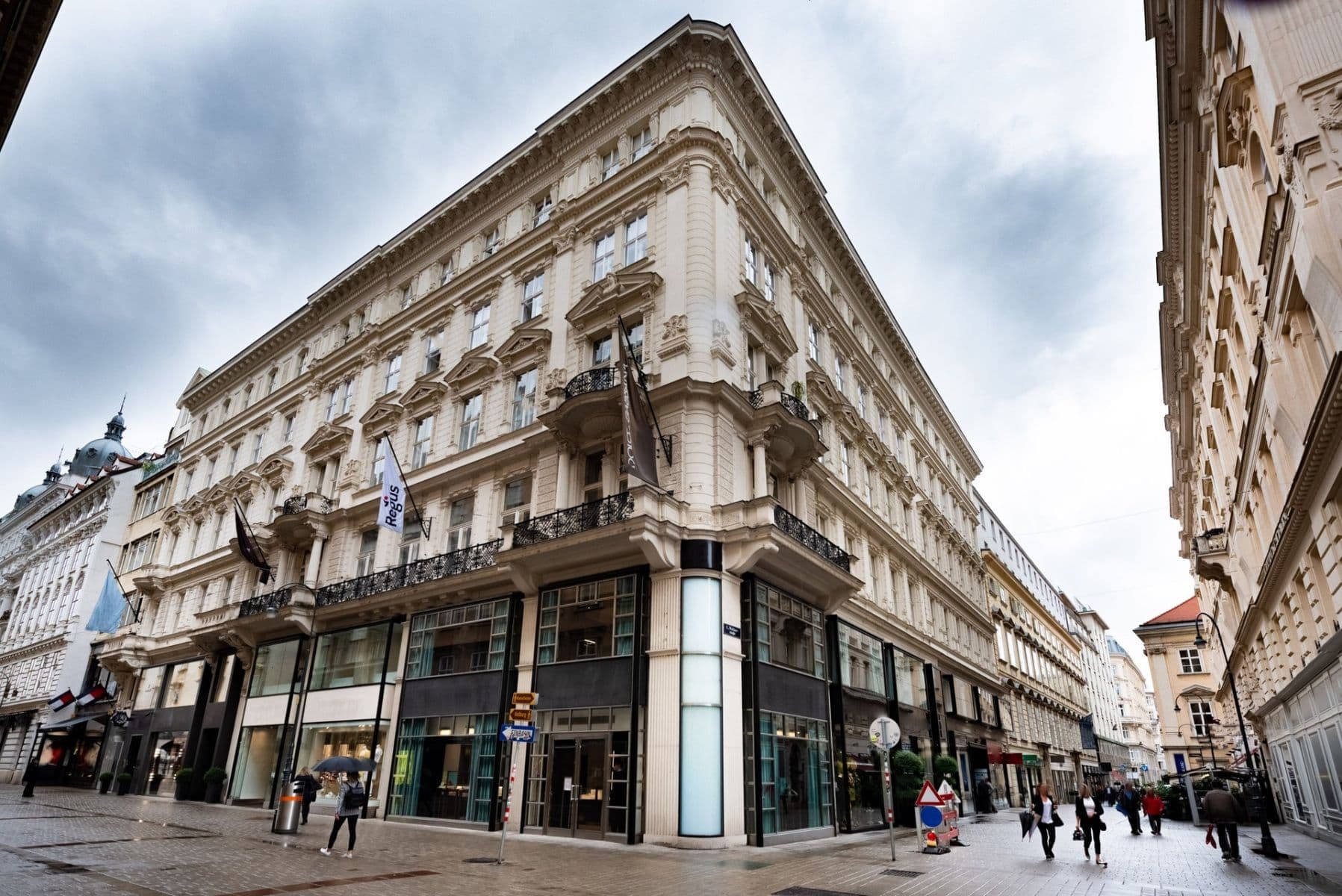 Prenájom kancelárie 2.200 m², Kohlmarkt, Vienna, Viedeň Prenájom kancelárie 2.200 m², Kohlmarkt, Vienna, Viedeň