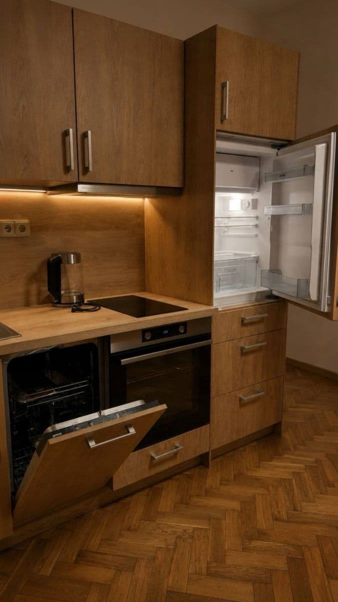 Prenájom bytu 31 m², Na Plzeňce, Praha, Praha Prenájom bytu 31 m², Na Plzeňce, Praha, Praha