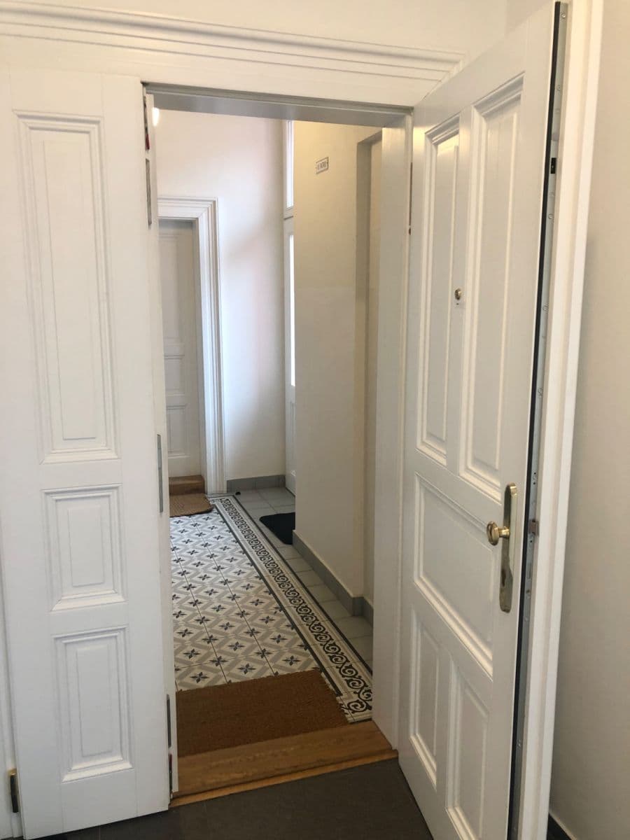 Prenájom bytu 3-izbový 75 m², Na Celné, Praha, Praha Prenájom bytu 3-izbový 75 m², Na Celné, Praha, Praha