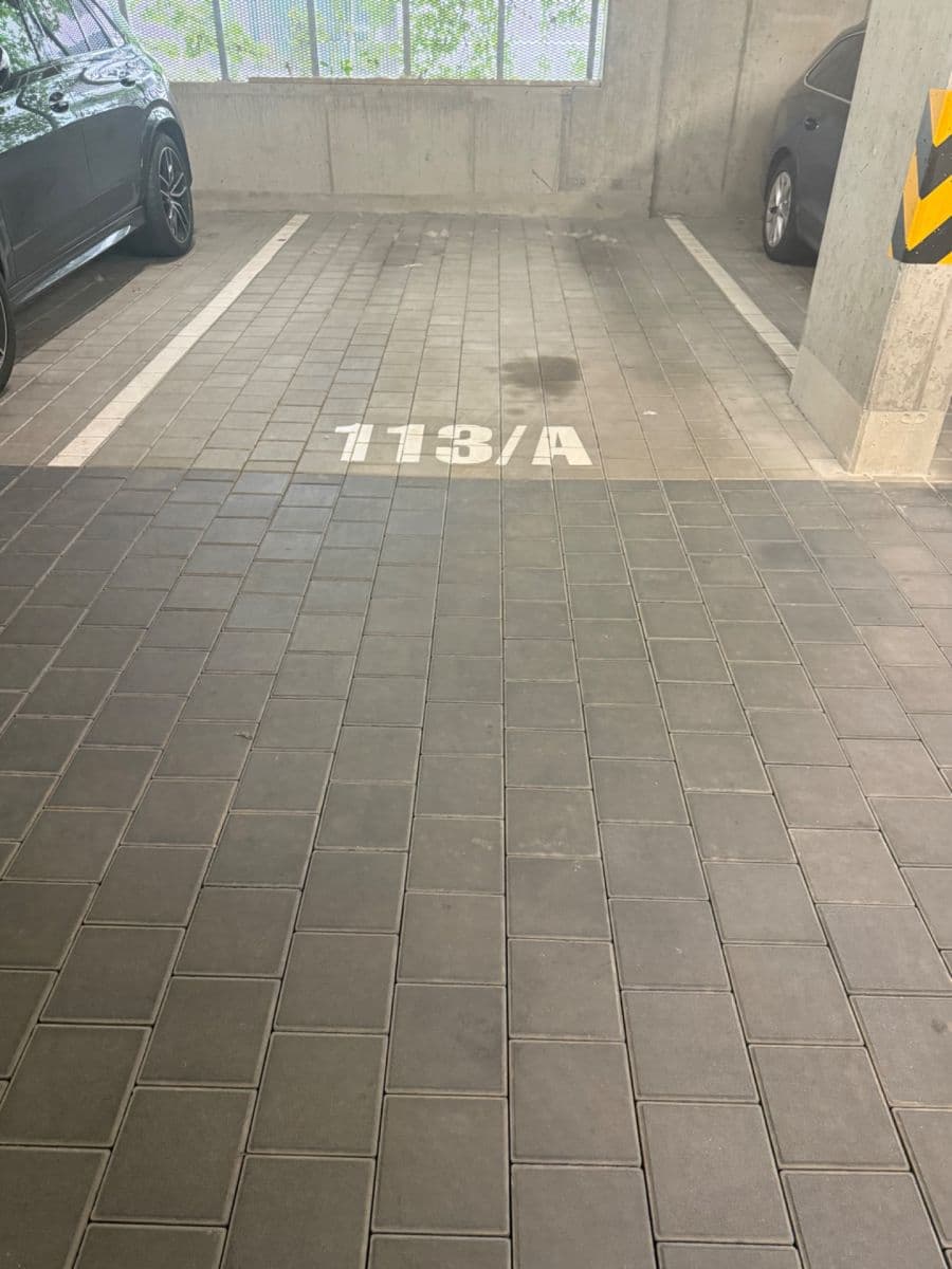 Prenájom garáže 18 m², Vyletalova, Praha, Praha Prenájom garáže 18 m², Vyletalova, Praha, Praha
