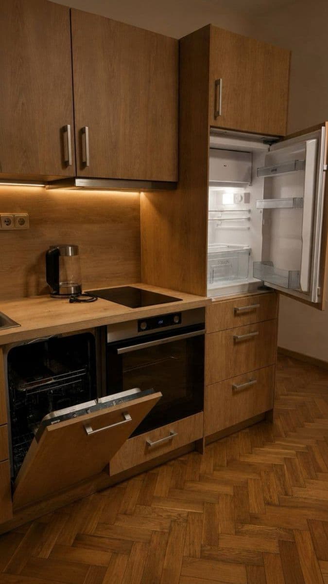 Prenájom bytu 41 m², Na Plzeňce, Praha, Praha Prenájom bytu 41 m², Na Plzeňce, Praha, Praha