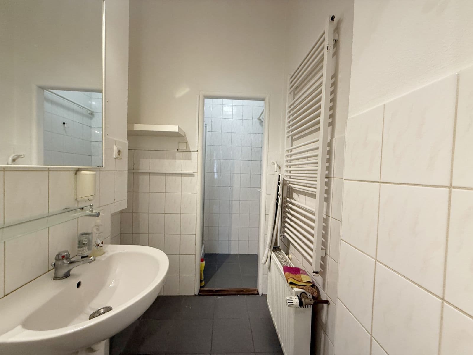 Prenájom bytu 4-izbový 90 m², Sevastopolská, Praha, Praha Prenájom bytu 4-izbový 90 m², Sevastopolská, Praha, Praha