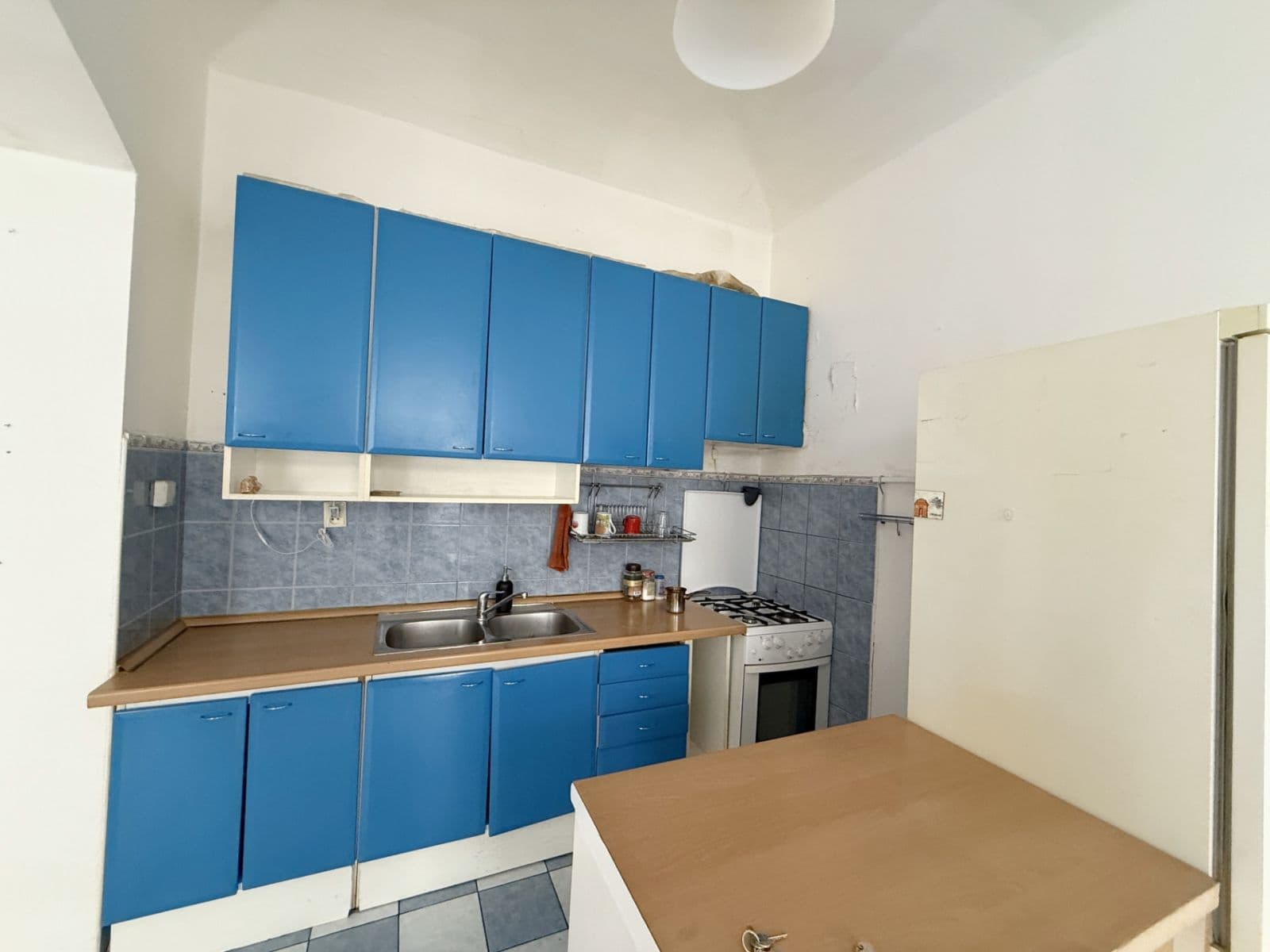 Prenájom bytu 4-izbový 90 m², Sevastopolská, Praha, Praha Prenájom bytu 4-izbový 90 m², Sevastopolská, Praha, Praha