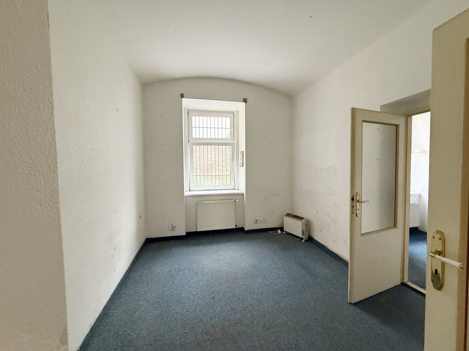 Prenájom bytu 4-izbový 90 m², Sevastopolská, Praha, Praha Prenájom bytu 4-izbový 90 m², Sevastopolská, Praha, Praha