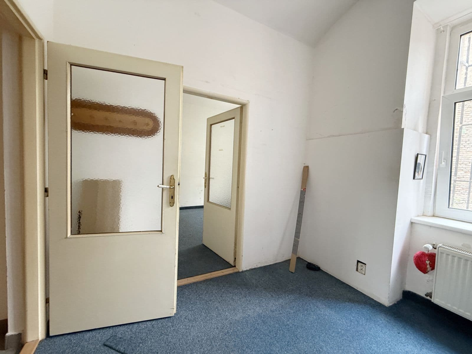 Prenájom bytu 4-izbový 90 m², Sevastopolská, Praha, Praha Prenájom bytu 4-izbový 90 m², Sevastopolská, Praha, Praha