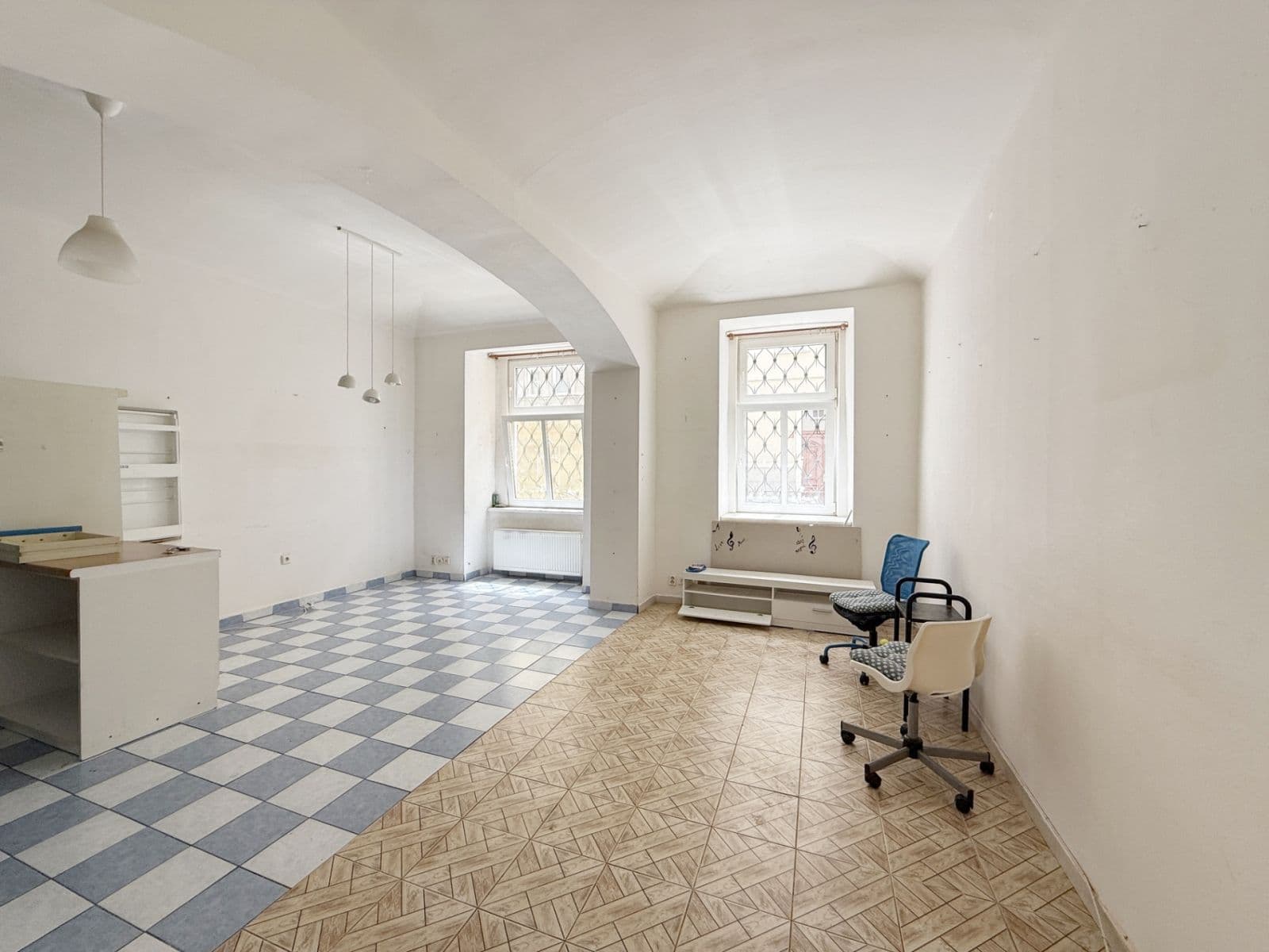 Prenájom bytu 4-izbový 90 m², Sevastopolská, Praha, Praha Prenájom bytu 4-izbový 90 m², Sevastopolská, Praha, Praha
