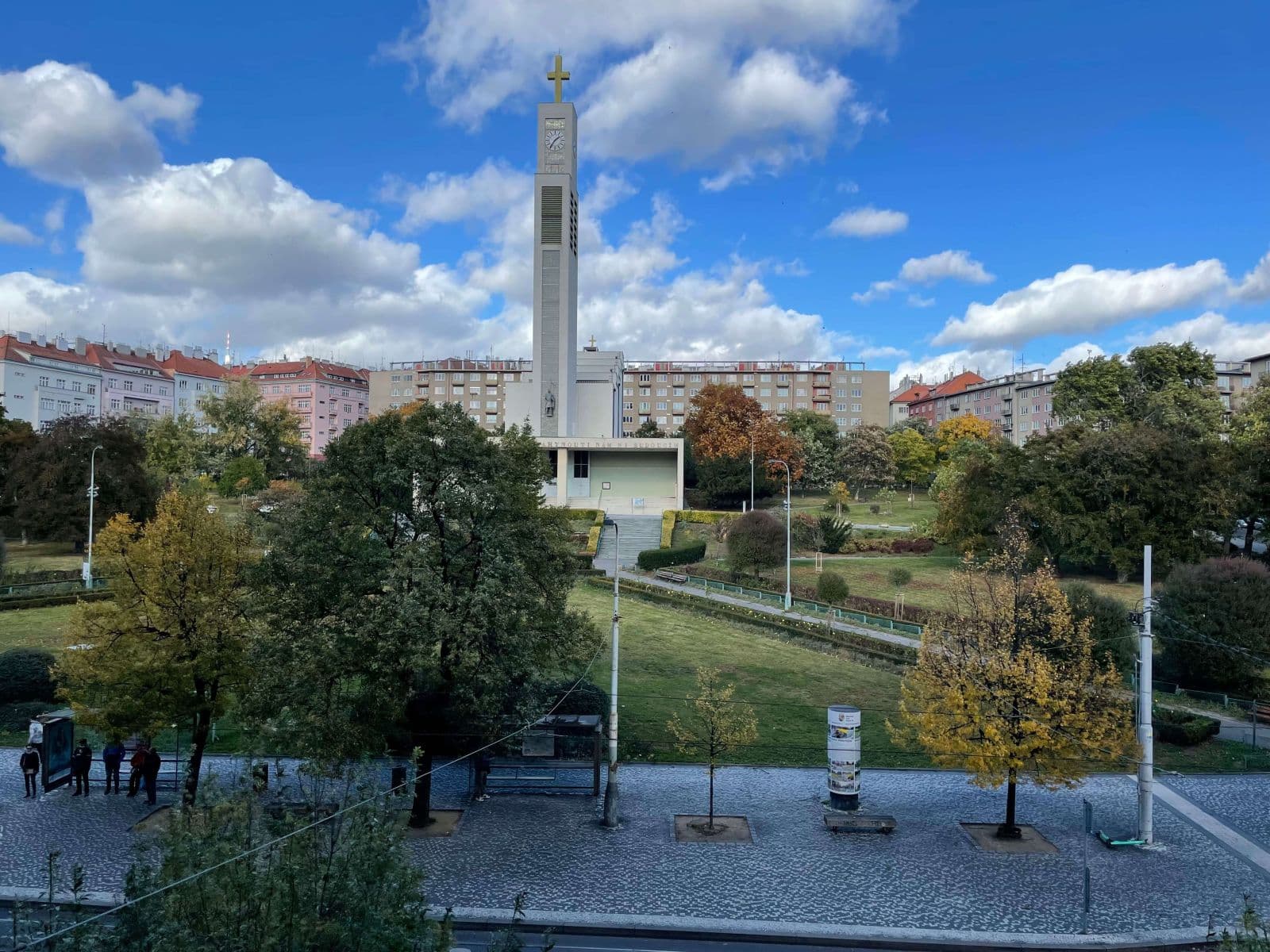 Prenájom bytu 3-izbový 100 m², Moskevská, Praha, Praha Prenájom bytu 3-izbový 100 m², Moskevská, Praha, Praha