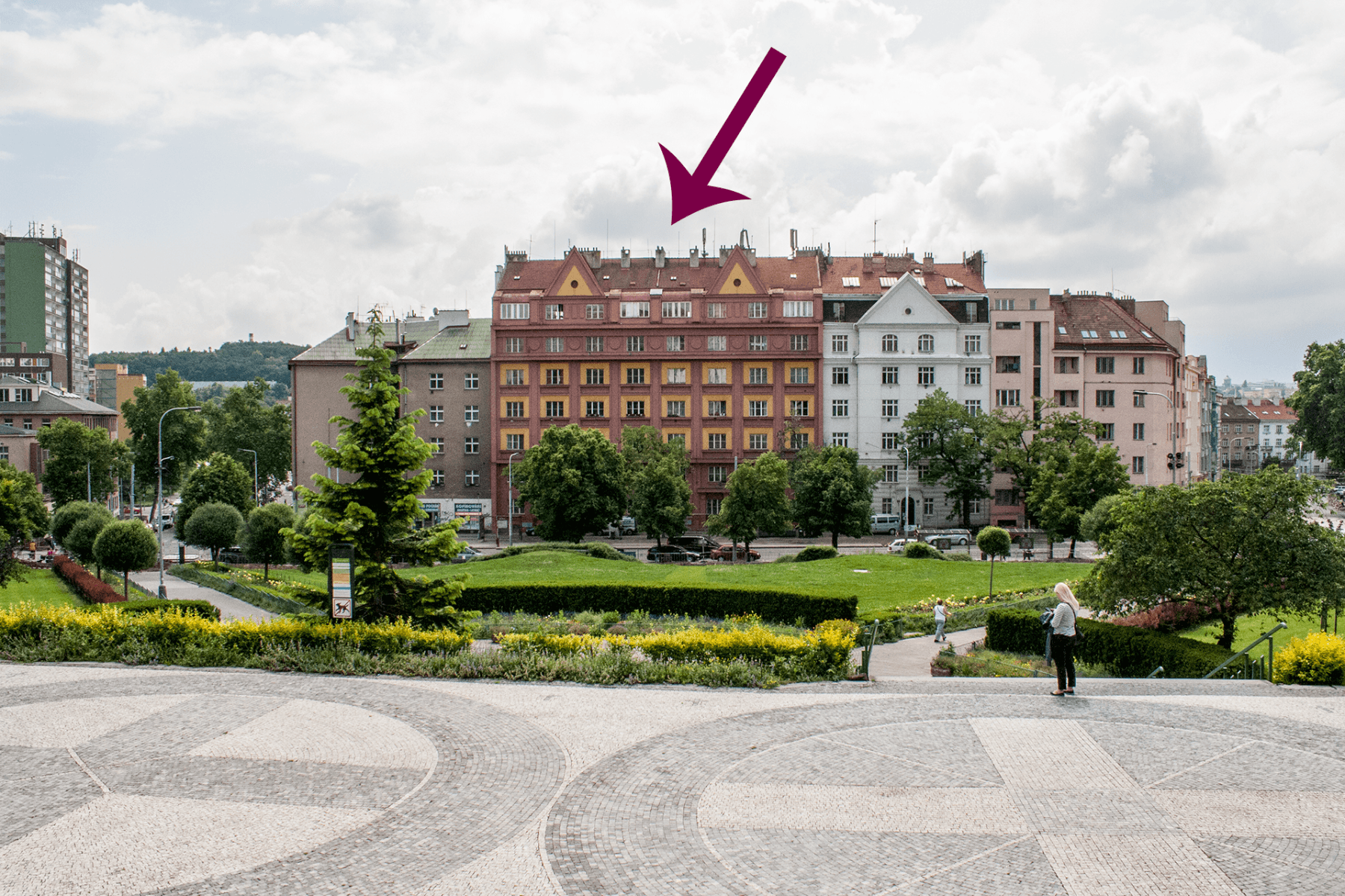 Prenájom bytu 3-izbový 100 m², Moskevská, Praha, Praha Prenájom bytu 3-izbový 100 m², Moskevská, Praha, Praha