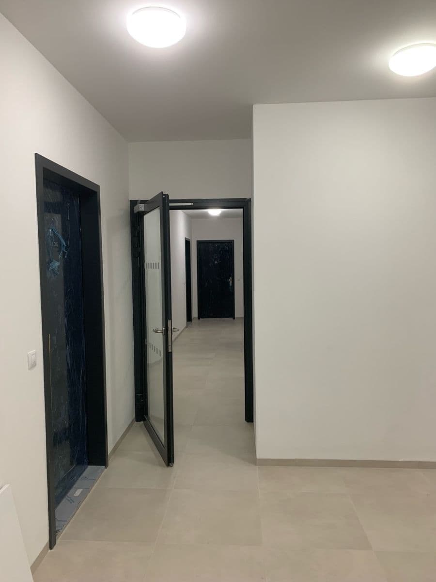 Prenájom bytu 2-izbový 70 m², Michelská, Praha, Praha Prenájom bytu 2-izbový 70 m², Michelská, Praha, Praha