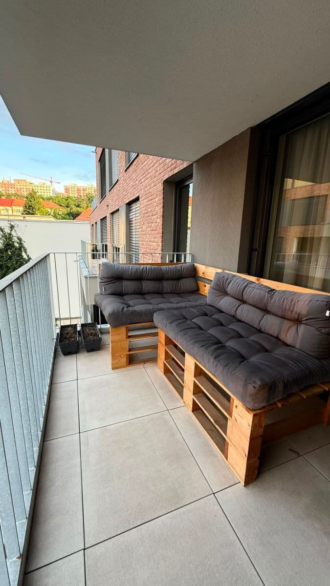Prenájom bytu 2-izbový 70 m², Michelská, Praha, Praha Prenájom bytu 2-izbový 70 m², Michelská, Praha, Praha