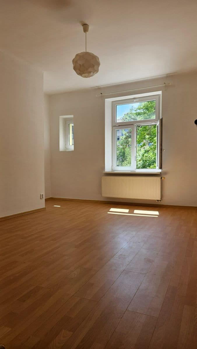 Prenájom bytu 2-izbový 42 m², Horní, Praha, Praha Prenájom bytu 2-izbový 42 m², Horní, Praha, Praha