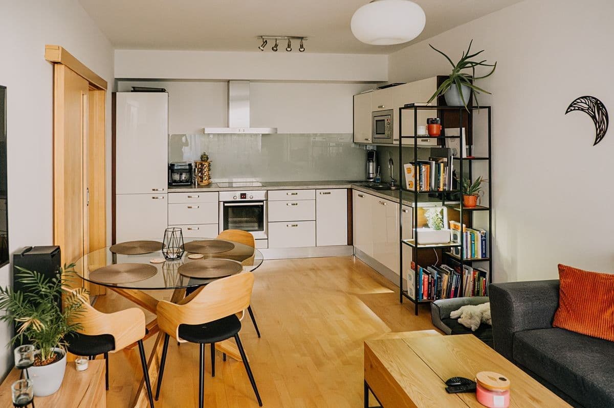 Predaj bytu 3-izbový 122 m², U Hostavického potoka, Praha, Praha Predaj bytu 3-izbový 122 m², U Hostavického potoka, Praha, Praha