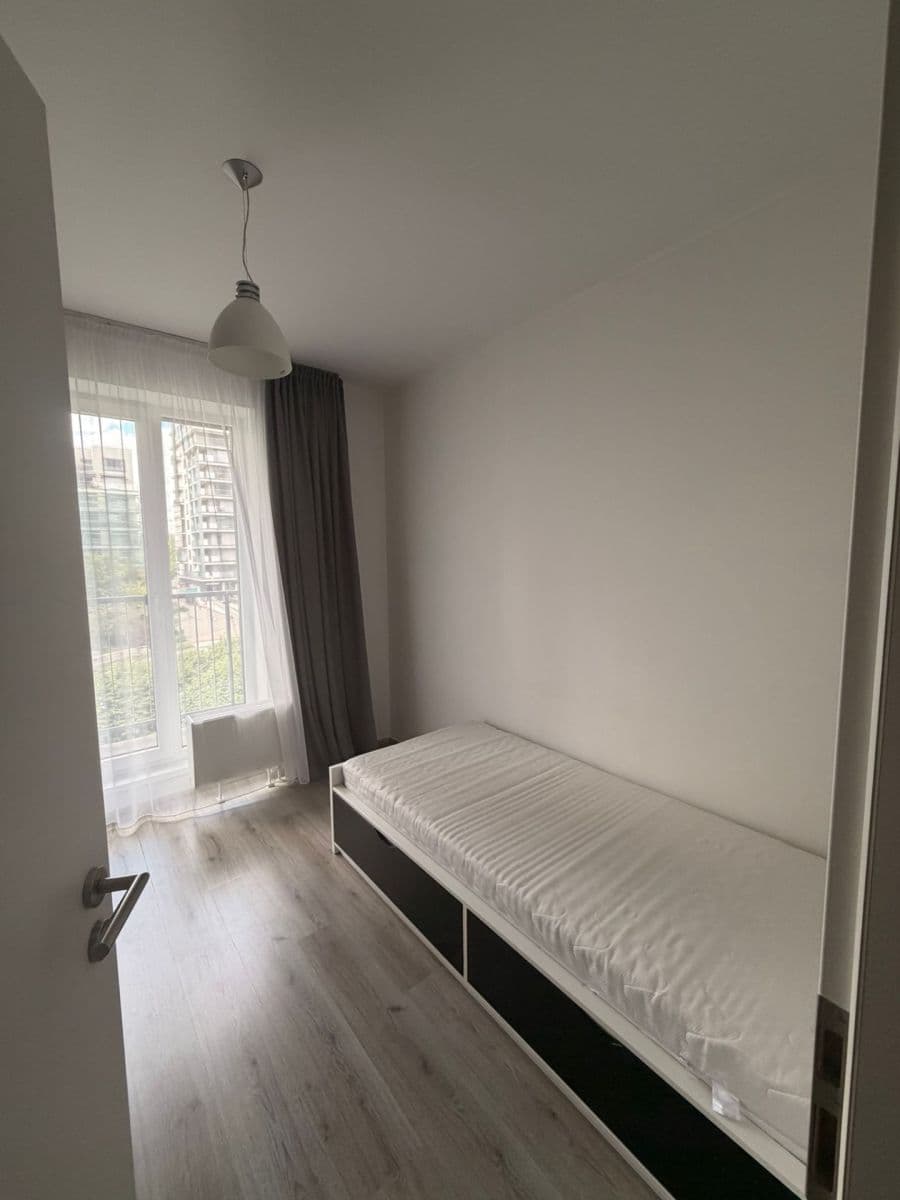 Prenájom bytu 3-izbový 66 m², Nad Úžlabinou, Praha, Praha Prenájom bytu 3-izbový 66 m², Nad Úžlabinou, Praha, Praha
