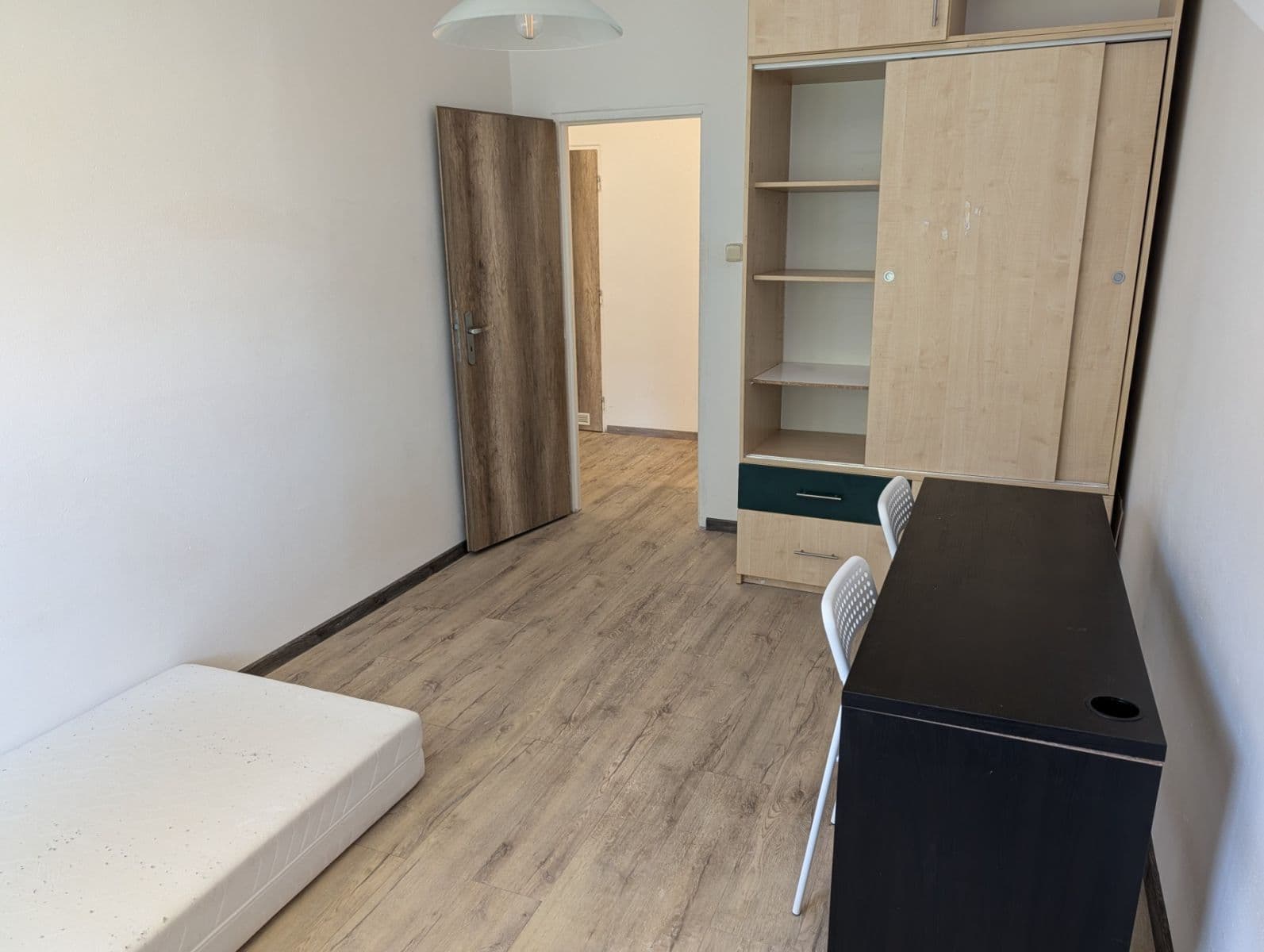 Prenájom bytu 4-izbový 70 m², Fabiánova, Praha, Praha Prenájom bytu 4-izbový 70 m², Fabiánova, Praha, Praha