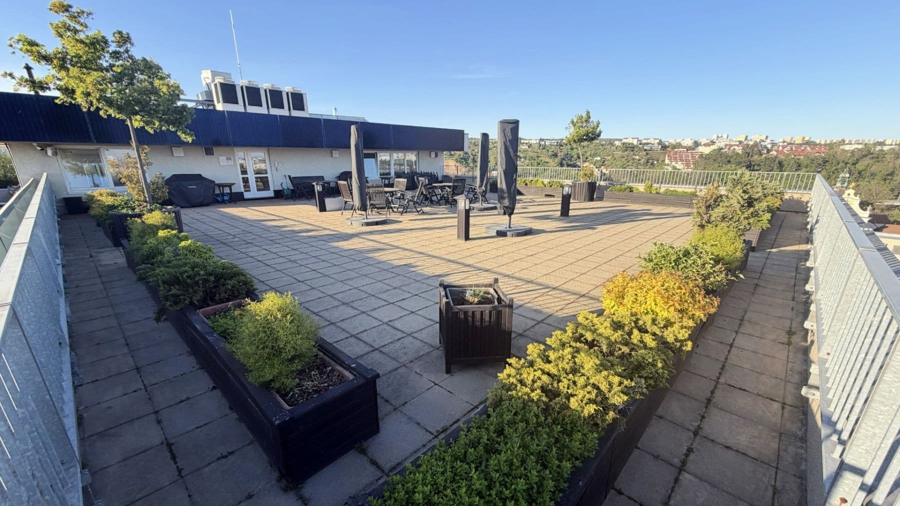 Prenájom bytu 3-izbový 120 m², Palackého třída, Brno, Jihomoravský kraj Prenájom bytu 3-izbový 120 m², Palackého třída, Brno, Jihomoravský kraj