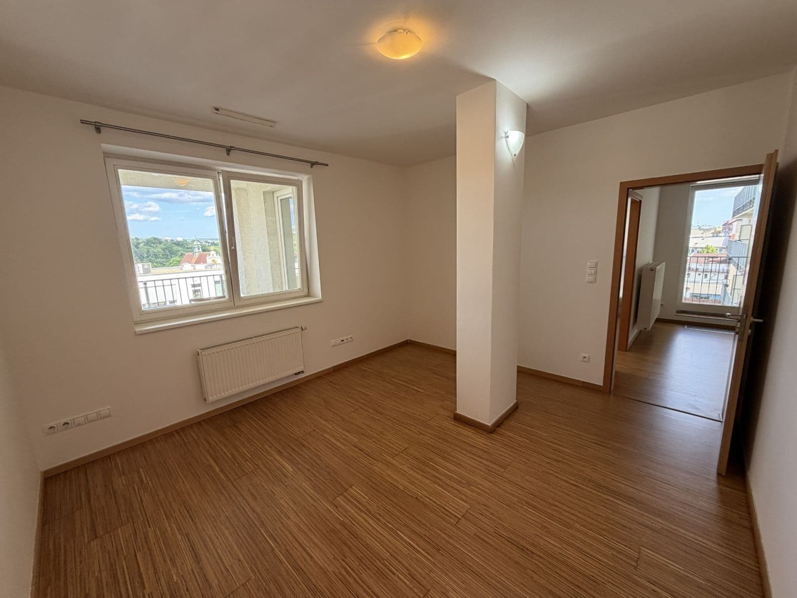 Prenájom bytu 3-izbový 120 m², Palackého třída, Brno, Jihomoravský kraj Prenájom bytu 3-izbový 120 m², Palackého třída, Brno, Jihomoravský kraj