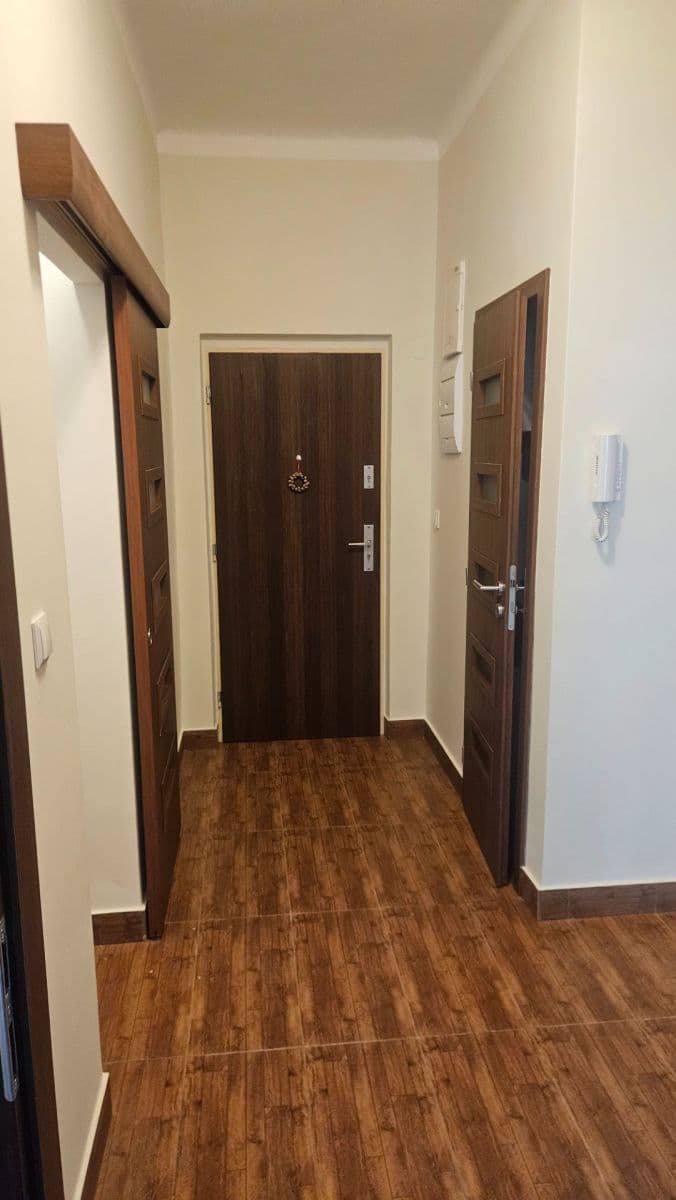 Prenájom bytu 3-izbový 72 m², 5. května, Praha, Praha Prenájom bytu 3-izbový 72 m², 5. května, Praha, Praha