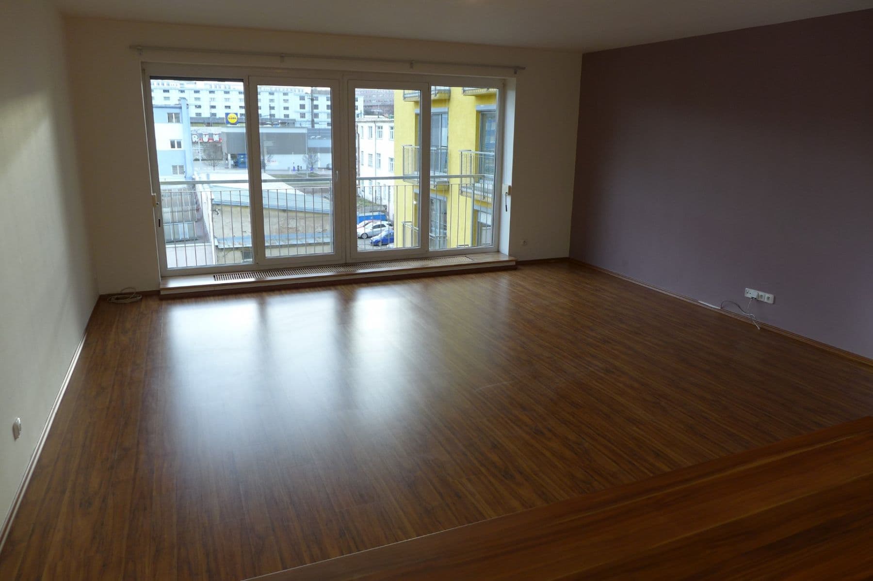 Prenájom bytu 2-izbový 82 m², Na Harfě, Praha, Praha Prenájom bytu 2-izbový 82 m², Na Harfě, Praha, Praha