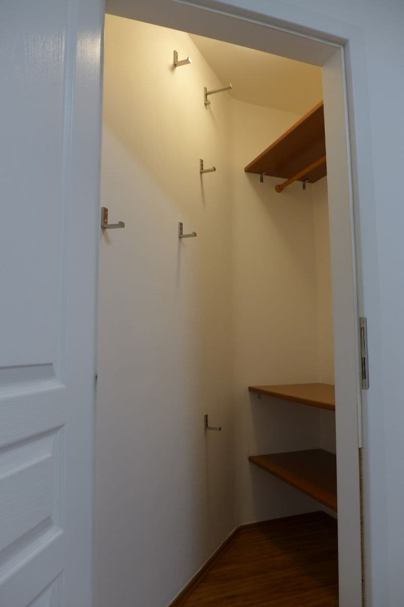 Prenájom bytu 2-izbový 82 m², Na Harfě, Praha, Praha Prenájom bytu 2-izbový 82 m², Na Harfě, Praha, Praha