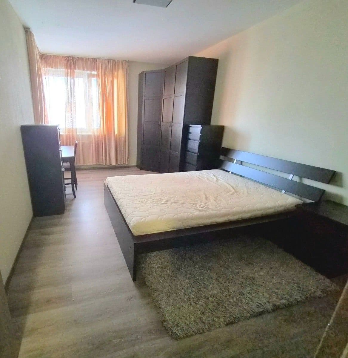 Prenájom bytu 2-izbový 57 m², Kadnárova, Rača, Bratislavský kraj Prenájom bytu 2-izbový 57 m², Kadnárova, Rača, Bratislavský kraj