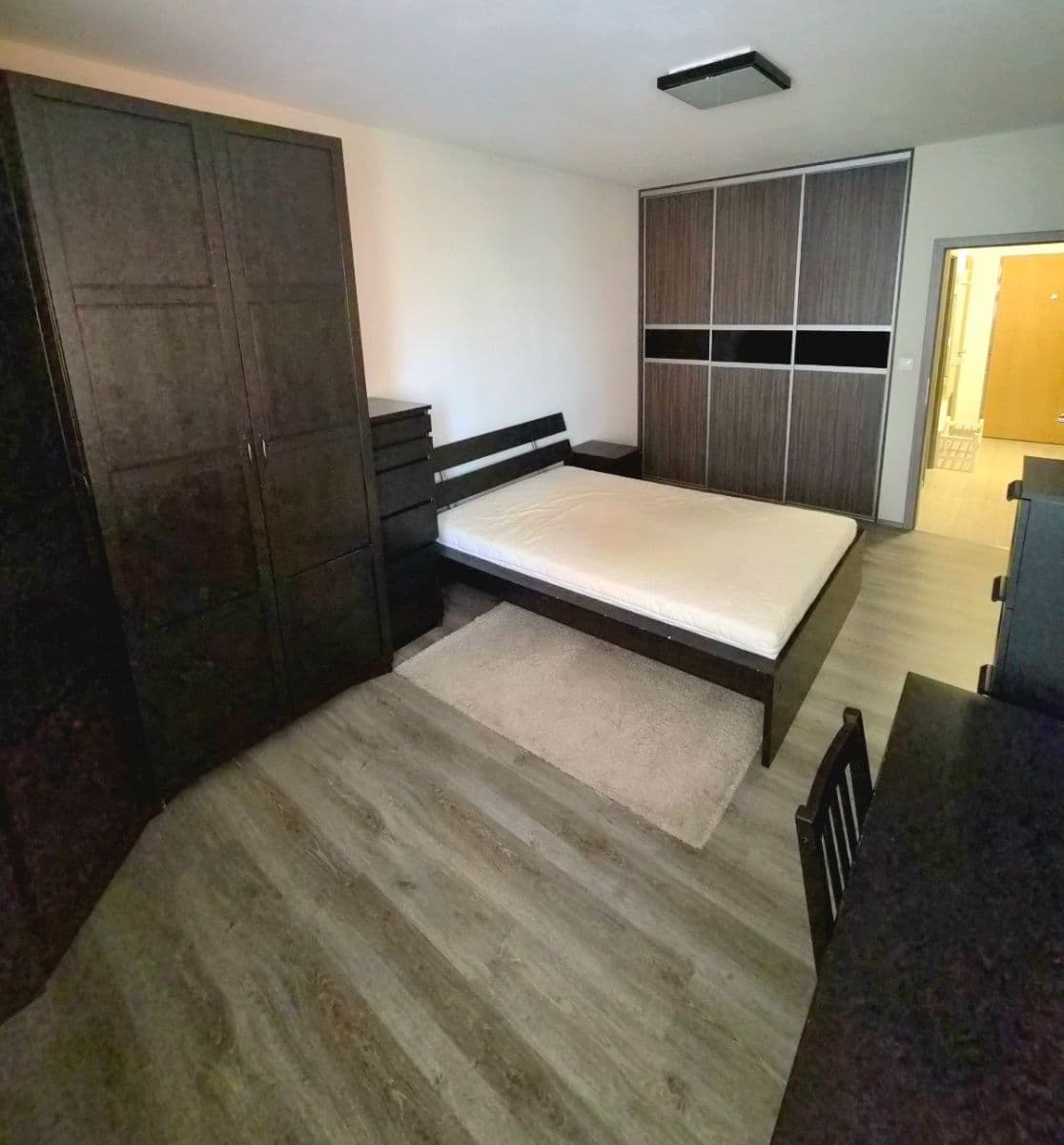 Prenájom bytu 2-izbový 57 m², Kadnárova, Rača, Bratislavský kraj Prenájom bytu 2-izbový 57 m², Kadnárova, Rača, Bratislavský kraj