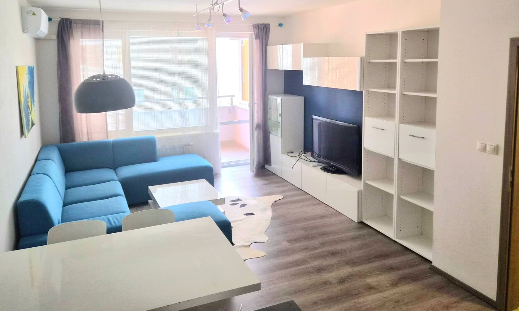 Prenájom bytu 2-izbový 57 m², Kadnárova, Rača, Bratislavský kraj Prenájom bytu 2-izbový 57 m², Kadnárova, Rača, Bratislavský kraj