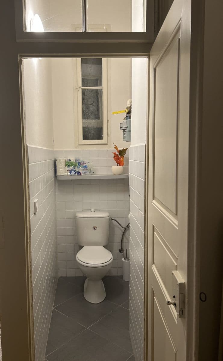 Prenájom bytu 57 m², Lužická, Praha, Praha Prenájom bytu 57 m², Lužická, Praha, Praha