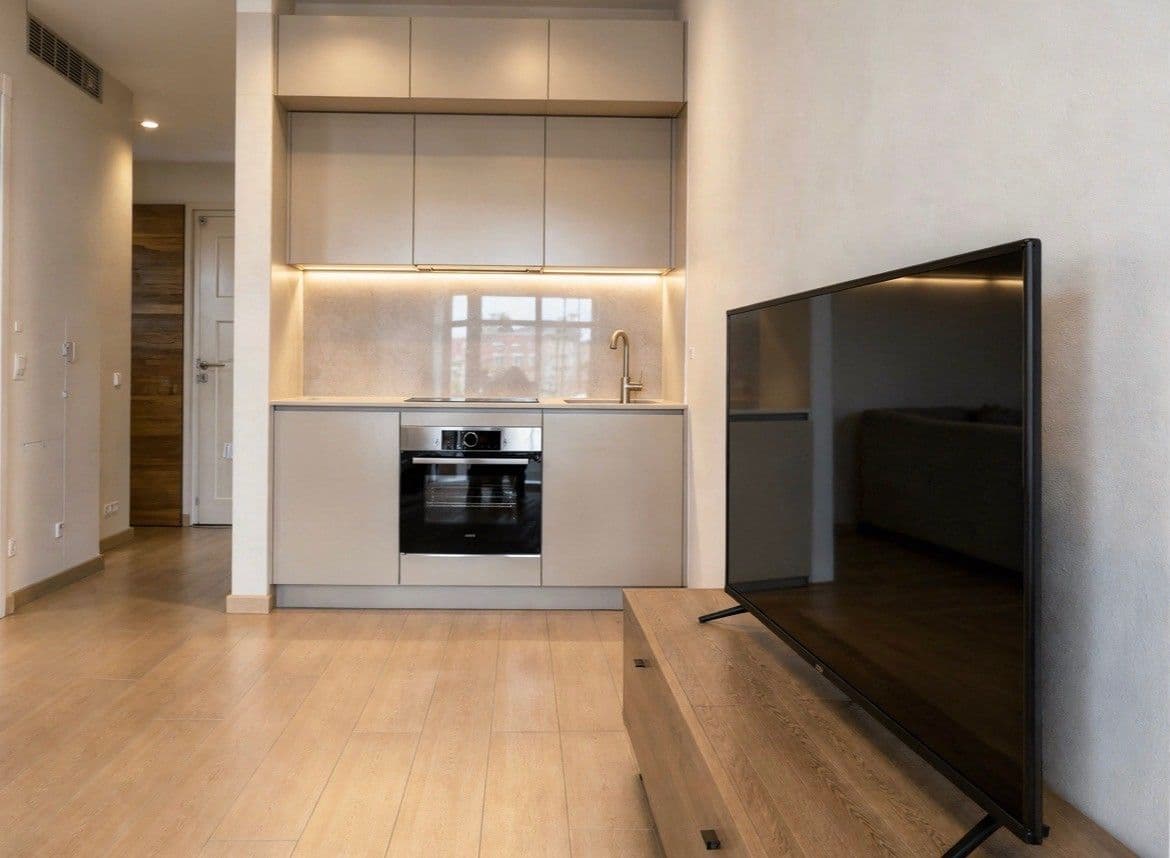 Prenájom bytu 2-izbový 40 m², Sokolovská, Praha, Praha Prenájom bytu 2-izbový 40 m², Sokolovská, Praha, Praha