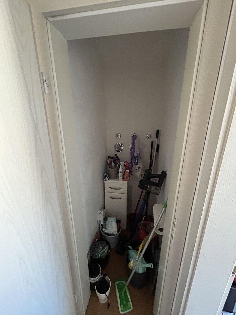 Prenájom bytu 2-izbový 81 m², Erlangen, Bavorsko Prenájom bytu 2-izbový 81 m², Erlangen, Bavorsko