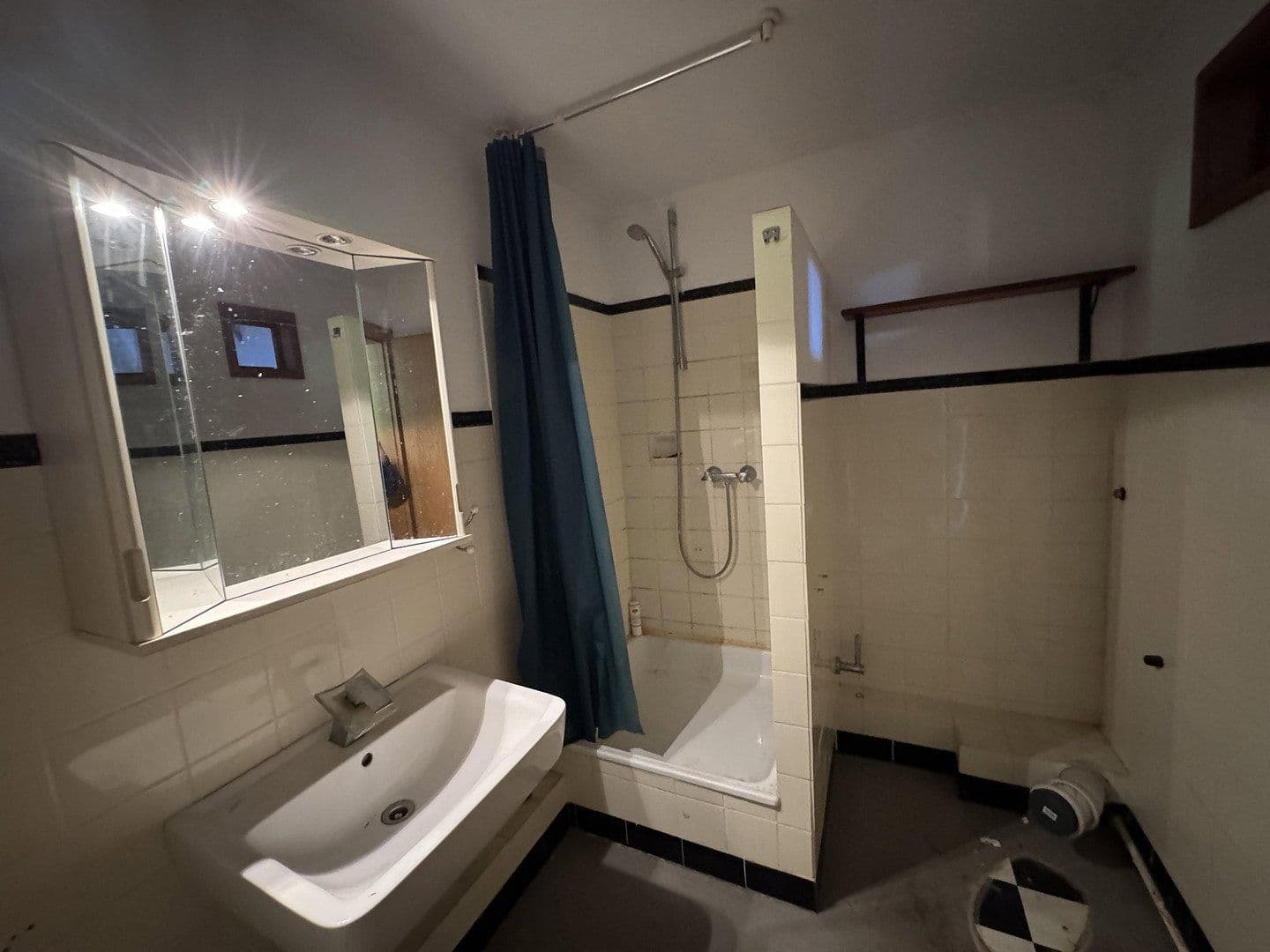 Prenájom bytu 190 m², Freistraße 7, Borgholzhausen, Severné Porýnie - Westfálsko Prenájom bytu 190 m², Freistraße 7, Borgholzhausen, Severné Porýnie - Westfálsko