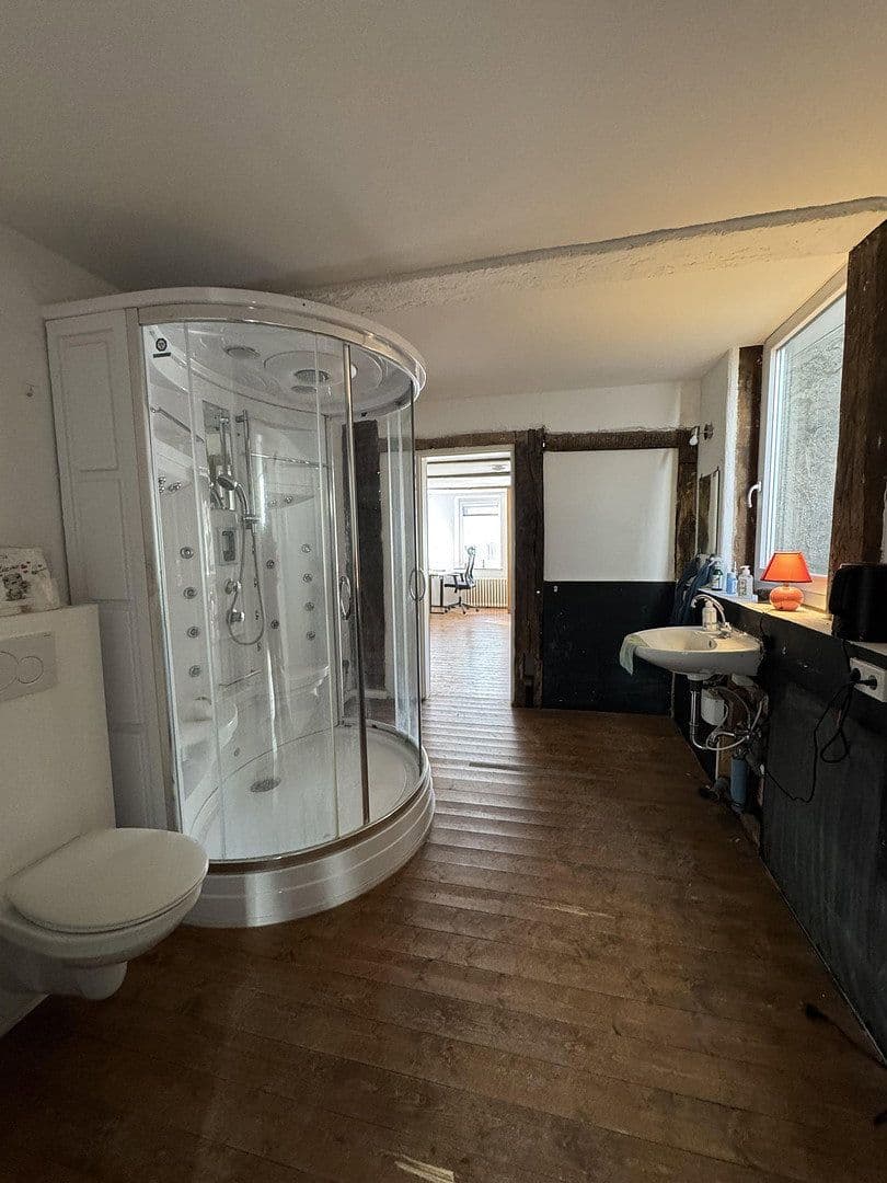 Prenájom bytu 190 m², Freistraße 7, Borgholzhausen, Severné Porýnie - Westfálsko Prenájom bytu 190 m², Freistraße 7, Borgholzhausen, Severné Porýnie - Westfálsko