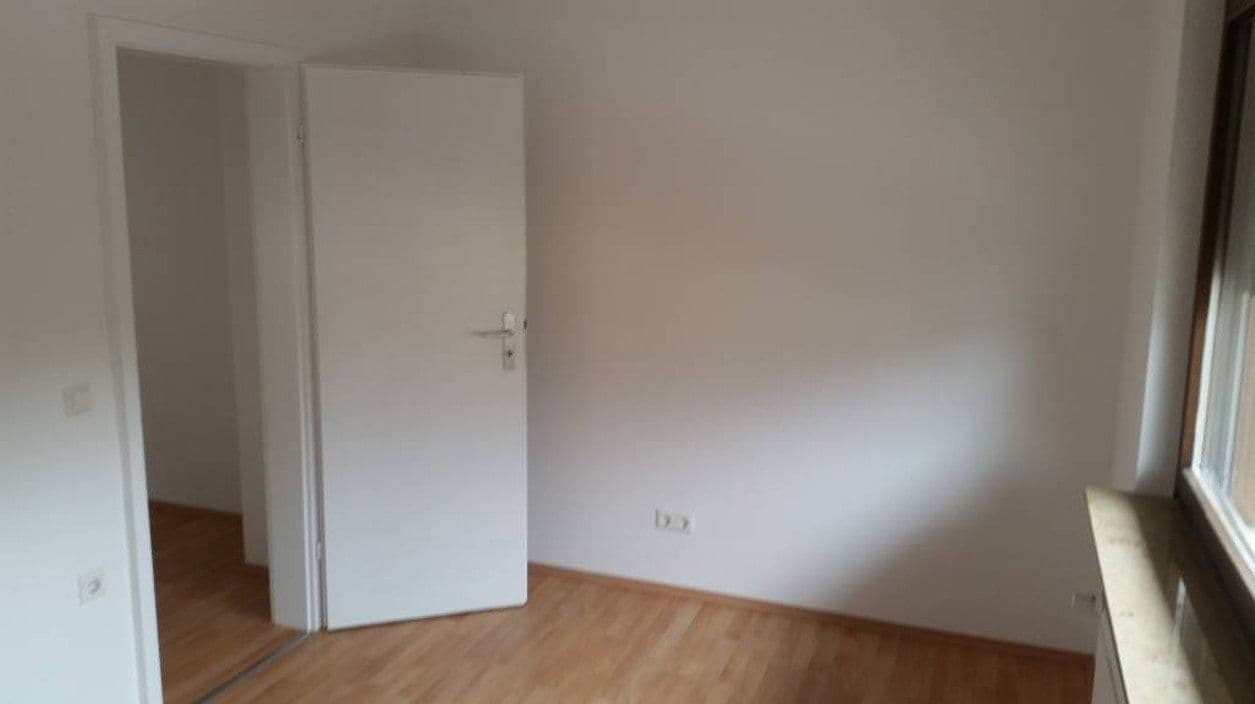 Predaj domu 186 m², pozemek 425 m², Dielheim, Bádensko-Wurttembersko Predaj domu 186 m², pozemek 425 m², Dielheim, Bádensko-Wurttembersko