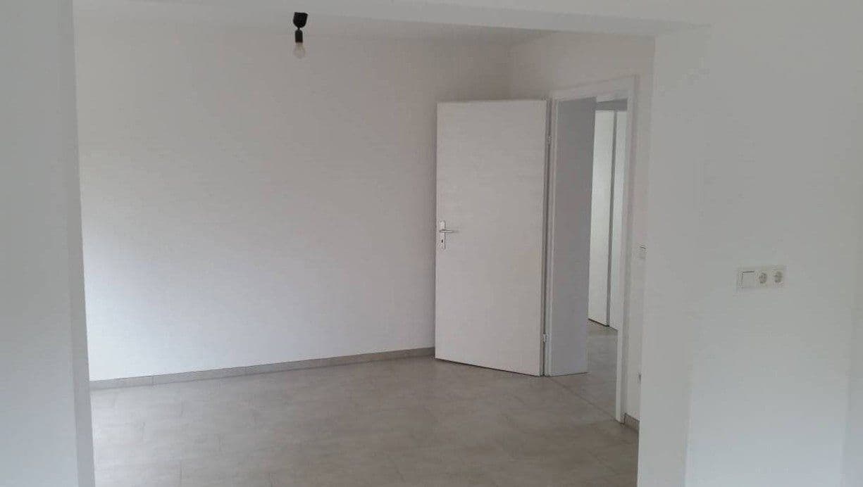 Predaj domu 186 m², pozemek 425 m², Dielheim, Bádensko-Wurttembersko Predaj domu 186 m², pozemek 425 m², Dielheim, Bádensko-Wurttembersko