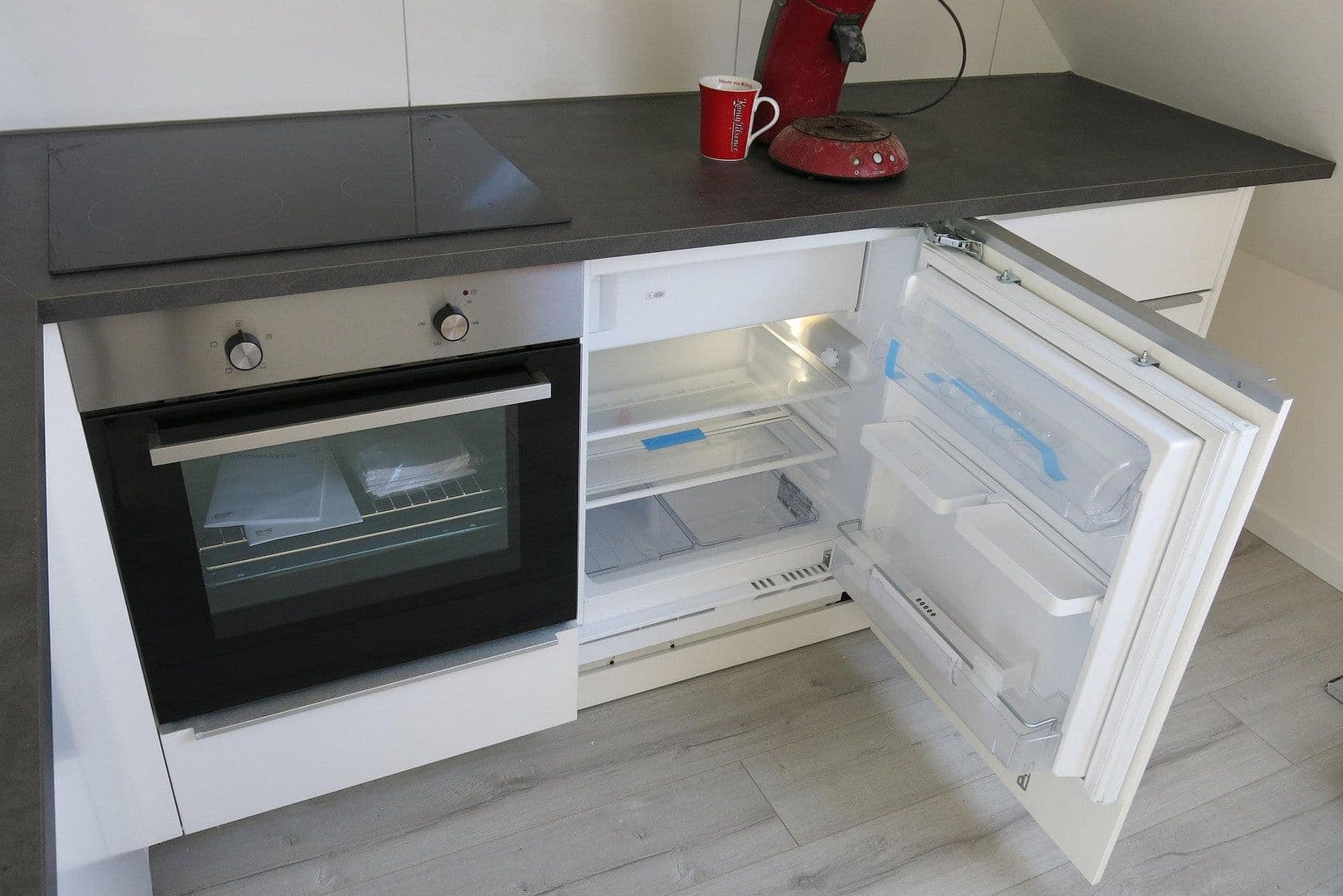 Prenájom bytu 1-izbový 17 m², Mühlenbroicher Weg 143, Düsseldorf, Severné Porýnie - Westfálsko Prenájom bytu 1-izbový 17 m², Mühlenbroicher Weg 143, Düsseldorf, Severné Porýnie - Westfálsko