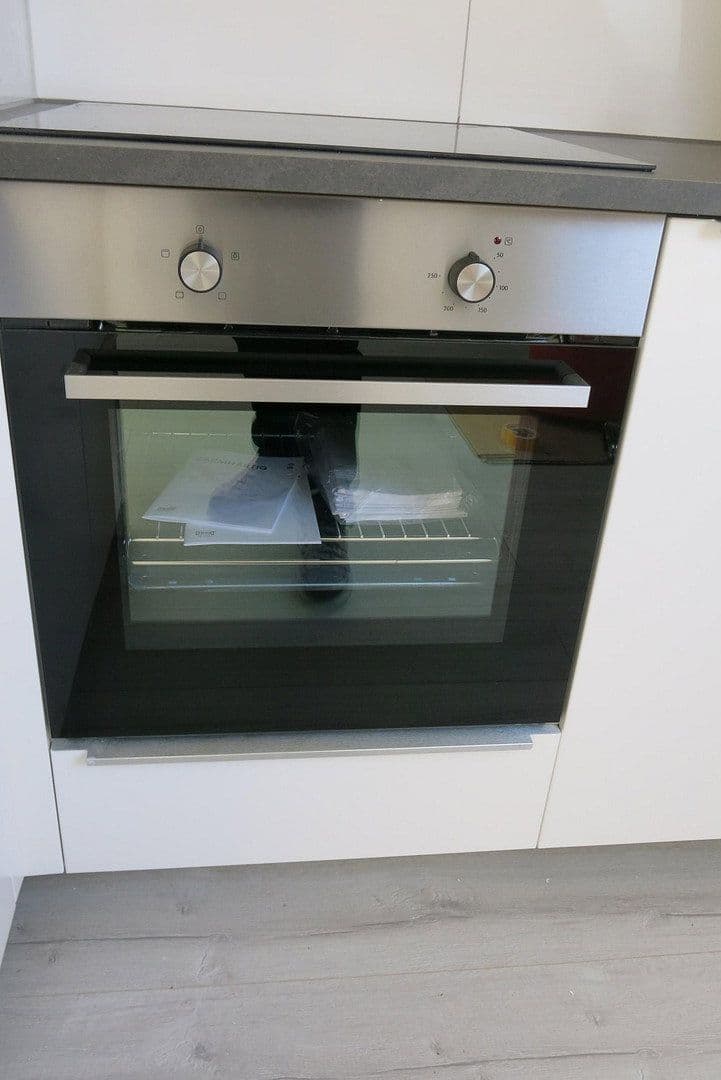 Prenájom bytu 1-izbový 17 m², Mühlenbroicher Weg 143, Düsseldorf, Severné Porýnie - Westfálsko Prenájom bytu 1-izbový 17 m², Mühlenbroicher Weg 143, Düsseldorf, Severné Porýnie - Westfálsko