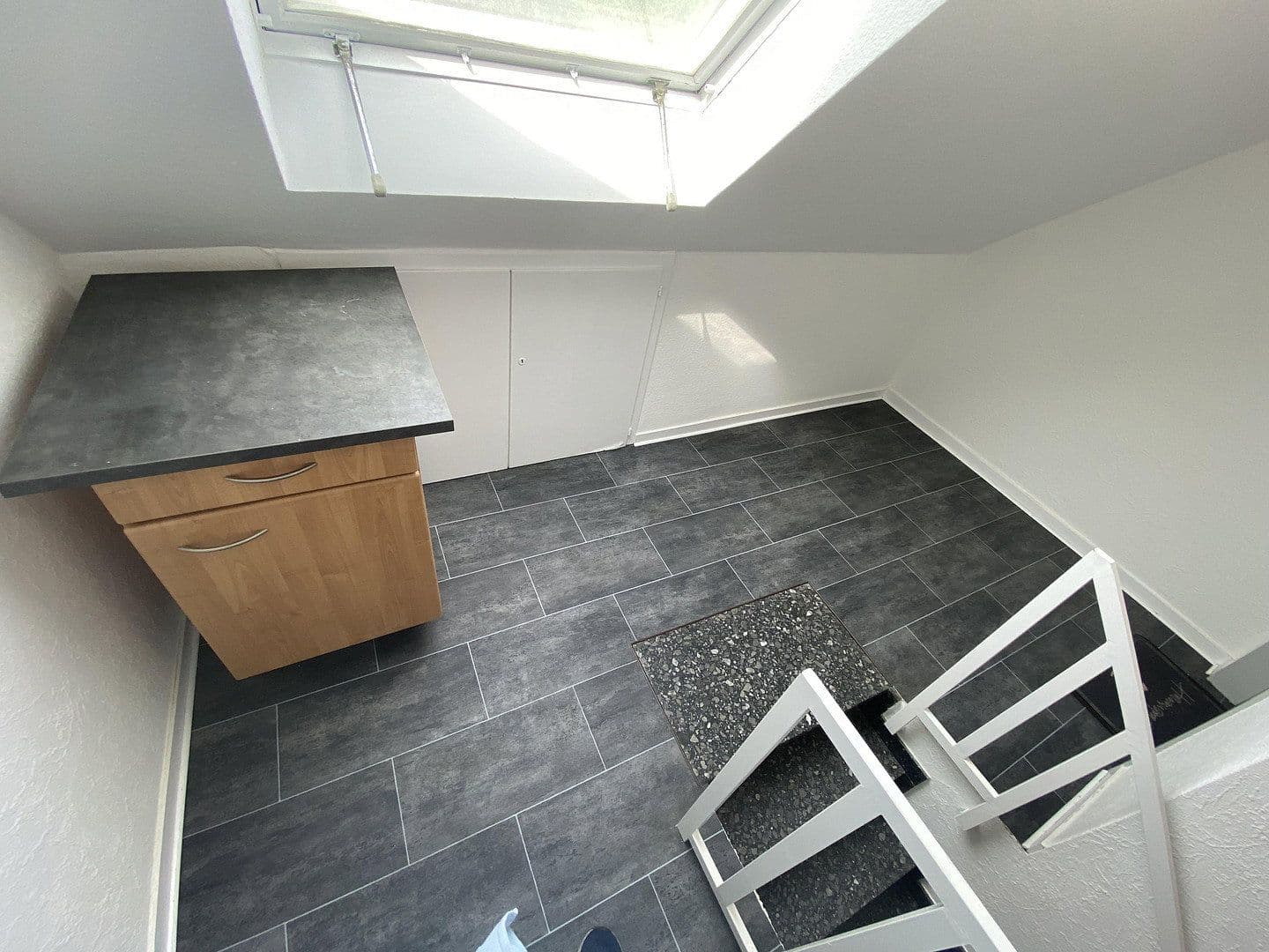 Prenájom bytu 1-izbový 17 m², Mühlenbroicher Weg 143, Düsseldorf, Severné Porýnie - Westfálsko Prenájom bytu 1-izbový 17 m², Mühlenbroicher Weg 143, Düsseldorf, Severné Porýnie - Westfálsko