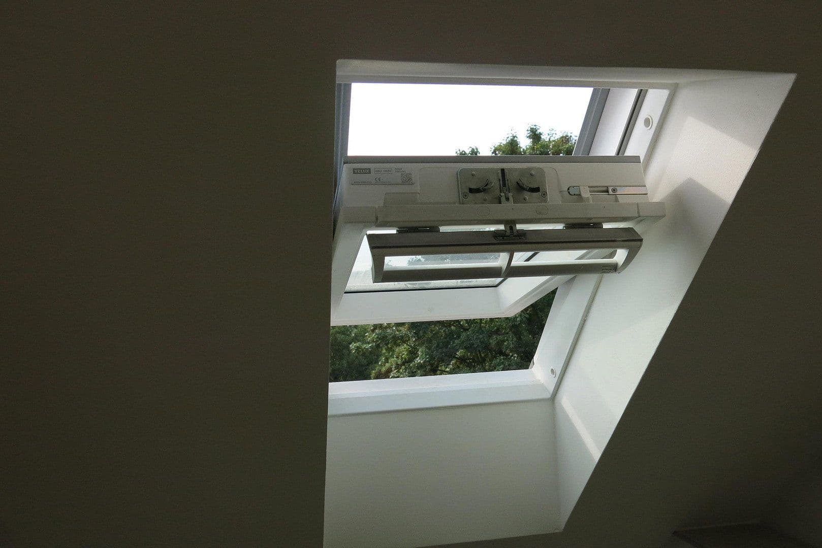 Prenájom bytu 1-izbový 17 m², Mühlenbroicher Weg 143, Düsseldorf, Severné Porýnie - Westfálsko Prenájom bytu 1-izbový 17 m², Mühlenbroicher Weg 143, Düsseldorf, Severné Porýnie - Westfálsko