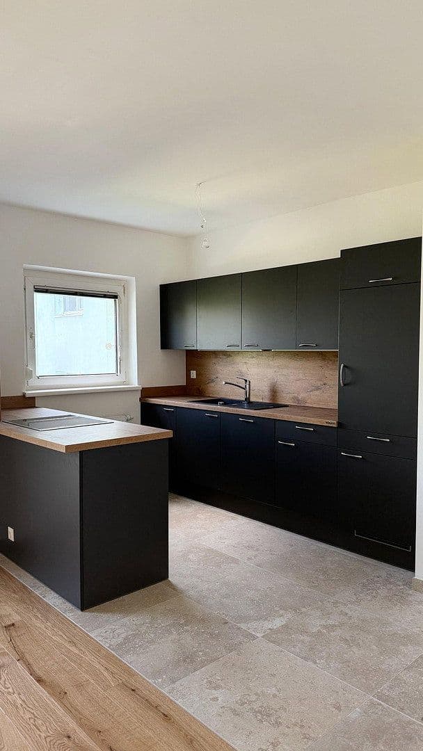 Prenájom bytu 2-izbový 55 m², bank99 19, Mödling, Dolné Rakúsko Prenájom bytu 2-izbový 55 m², bank99 19, Mödling, Dolné Rakúsko