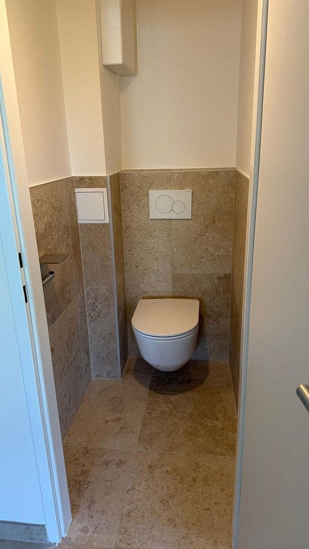Prenájom bytu 2-izbový 55 m², bank99 19, Mödling, Dolné Rakúsko Prenájom bytu 2-izbový 55 m², bank99 19, Mödling, Dolné Rakúsko