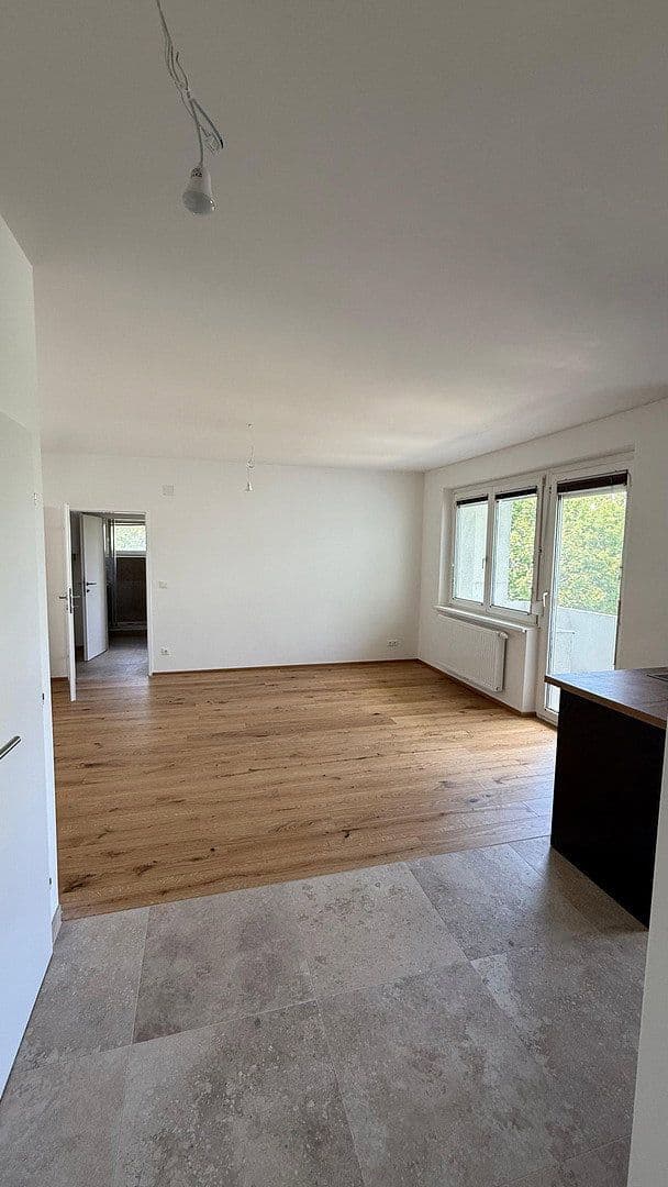 Prenájom bytu 2-izbový 55 m², bank99 19, Mödling, Dolné Rakúsko Prenájom bytu 2-izbový 55 m², bank99 19, Mödling, Dolné Rakúsko