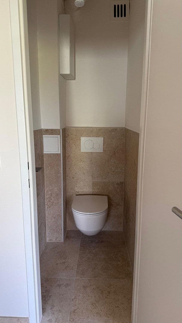 Prenájom bytu 2-izbový 55 m², bank99 19, Mödling, Dolné Rakúsko Prenájom bytu 2-izbový 55 m², bank99 19, Mödling, Dolné Rakúsko