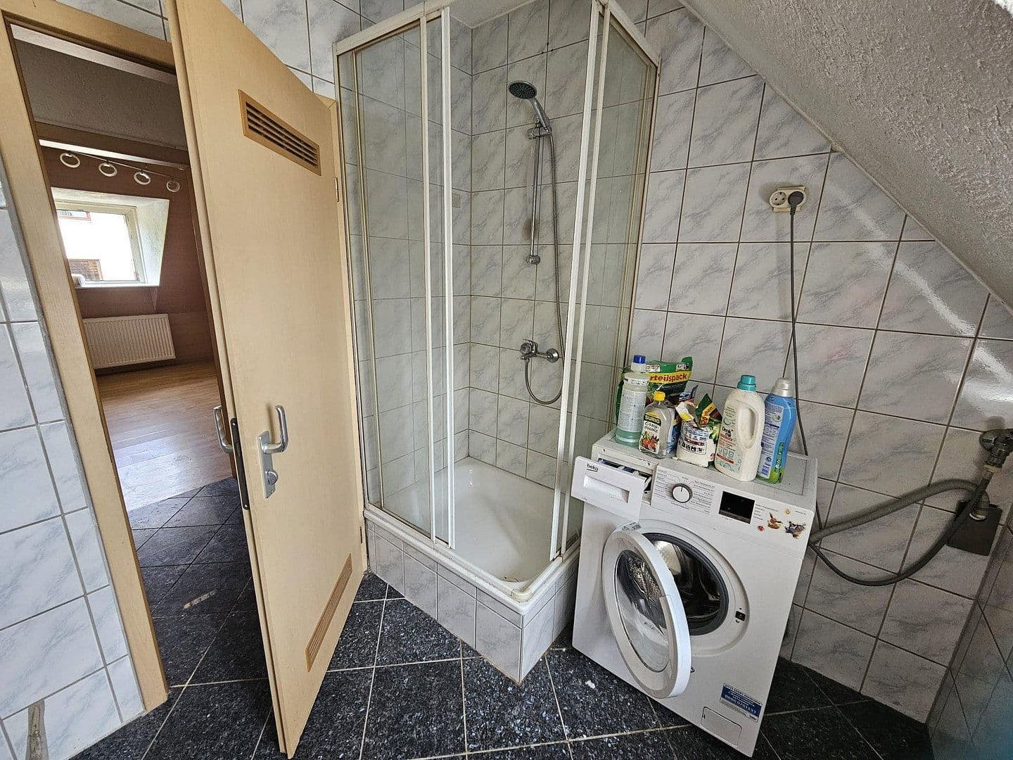 Predaj bytu 2-izbový 57 m², Stuttgart, Bádensko-Wurttembersko Predaj bytu 2-izbový 57 m², Stuttgart, Bádensko-Wurttembersko